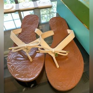 Kate Spade white thong sandals size 9.5